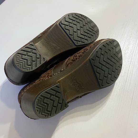 Dansko Prima Brown Floral Embossed Suede Leather Clogs EU Size 41 US Size 10.5 - Picture 10 of 12